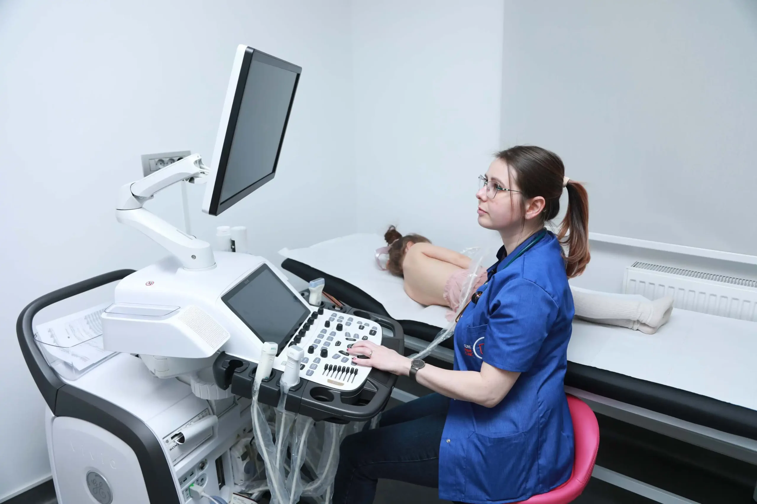 Ürəyin exokardioqrafiya (EXO) müayinəsi nədir? Nə üçün edilir?