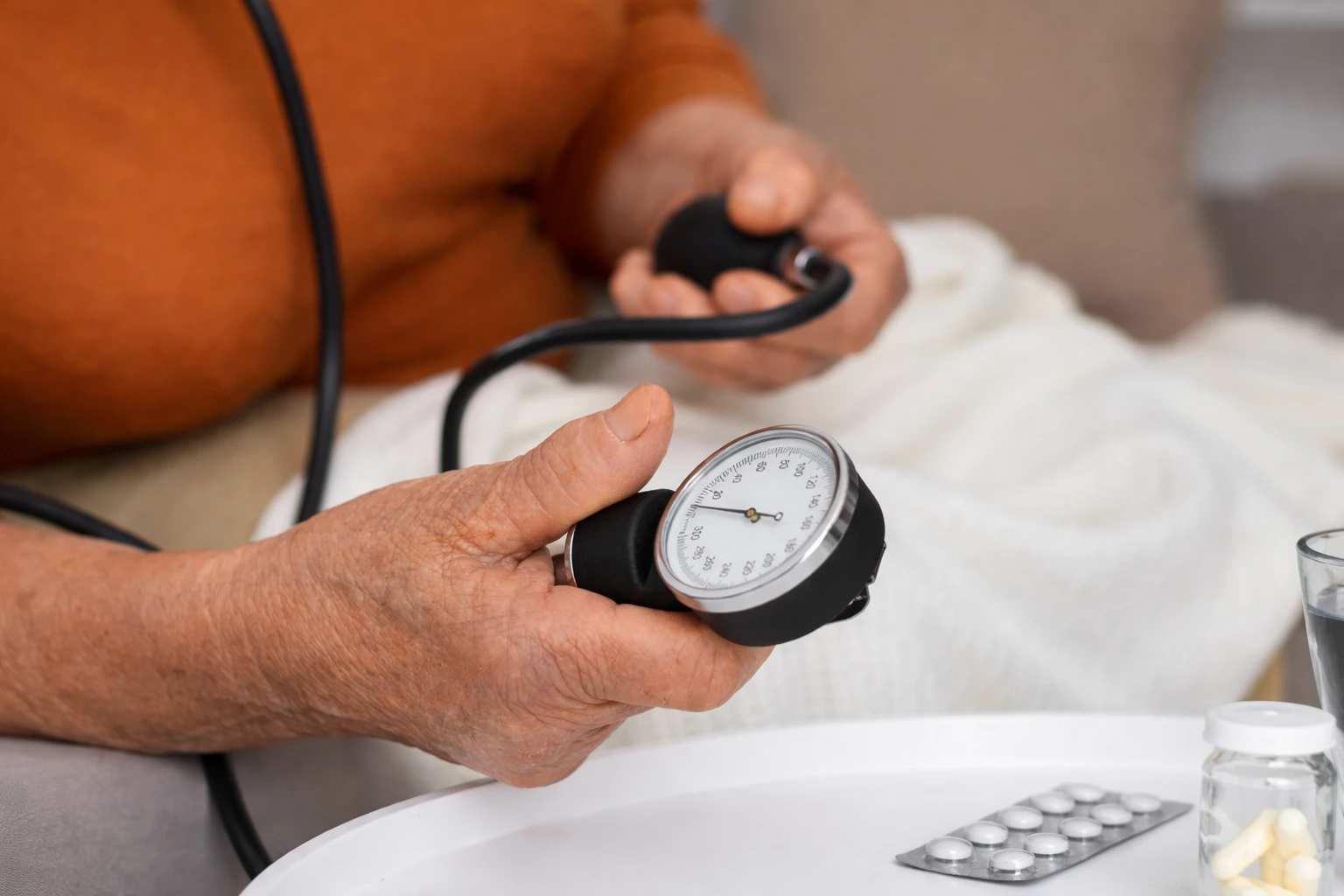 Aşağı təzyiq niyə olur? Əlamətləri nələrdir? (video)